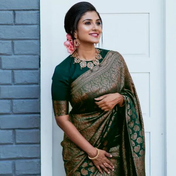 Deep_Green_And_Brown_Jacquard_Premium_Saree_For_Women