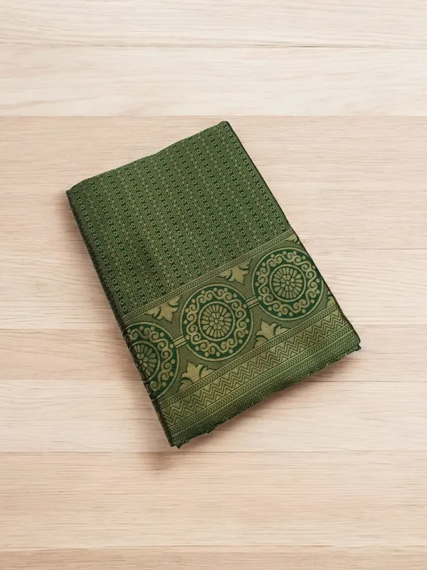 Olive_Green_Jacquard_Premium_Saree_For_Women