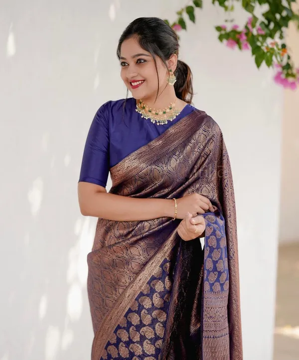 Purple_Jacquard_Premium_Saree_For_Women