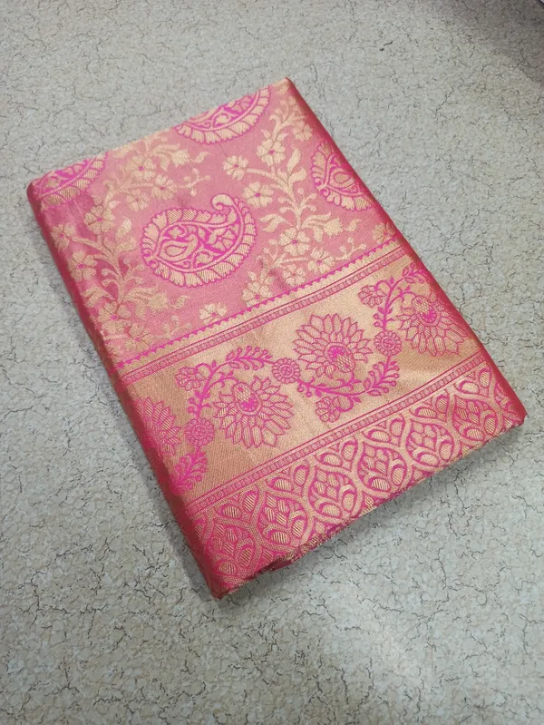 Pink_Jacquard_Premium_Saree_For_Women