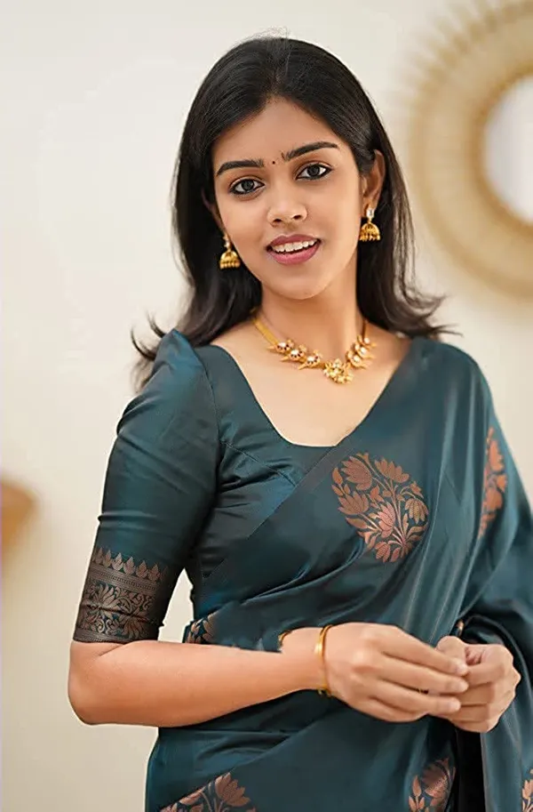 Teal_Jacquard_Premium_Saree_For_Women