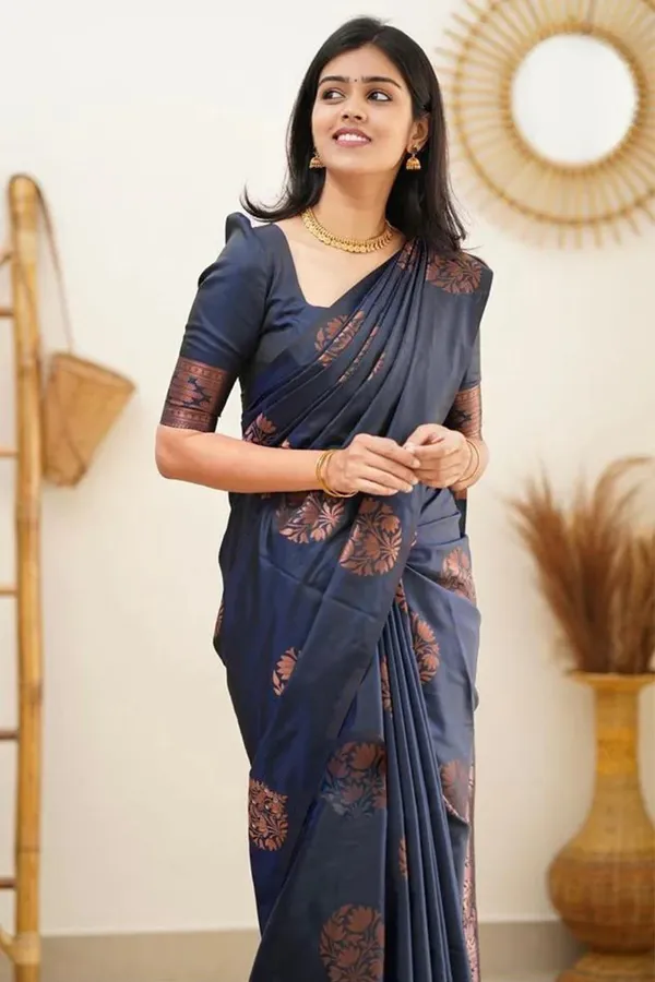 Navy_Blue_Jacquard_Premium_Saree_For_Women