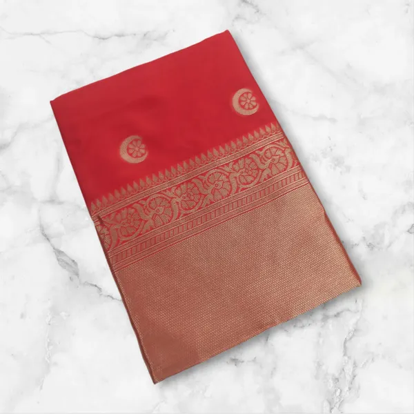 Red_Jacquard_Premium_Saree_For_Women
