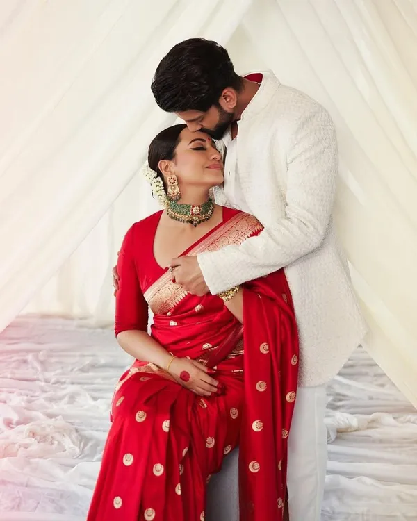 Red_Jacquard_Premium_Saree_For_Women