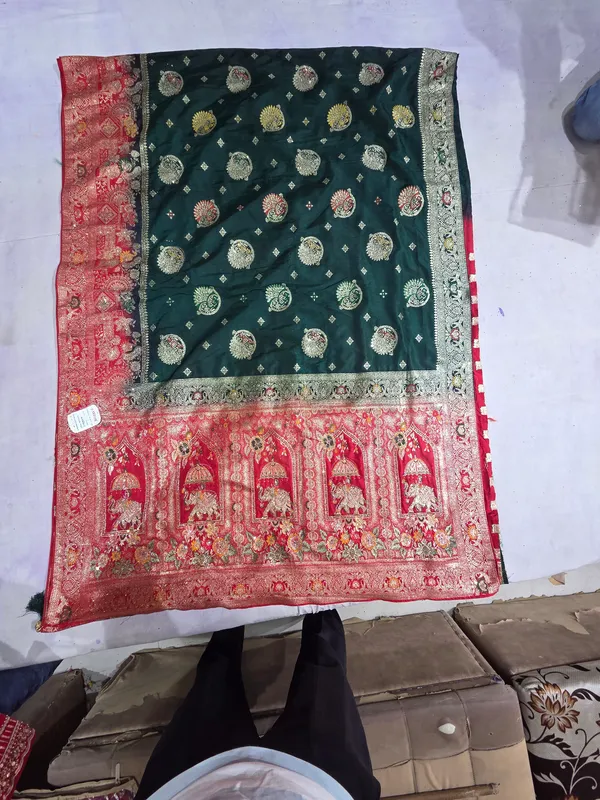 Green_And_Red_Dola_Silk_Saree_For_Women