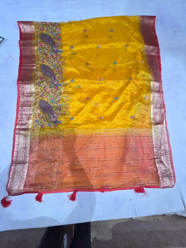 Yellow_Organza_Saree_For_Women