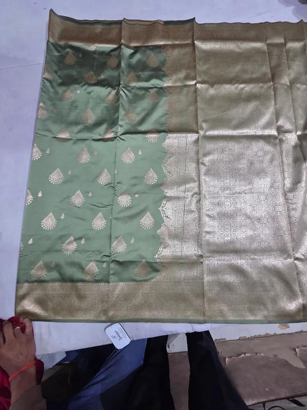 Green_Dola_Silk_Saree_For_Women
