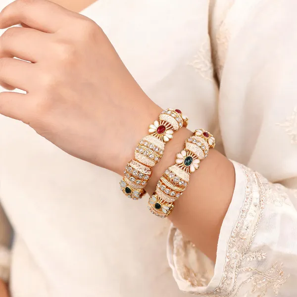 Gold_Alloy_Floral_Kundan_Traditional_Bangle_For_Women