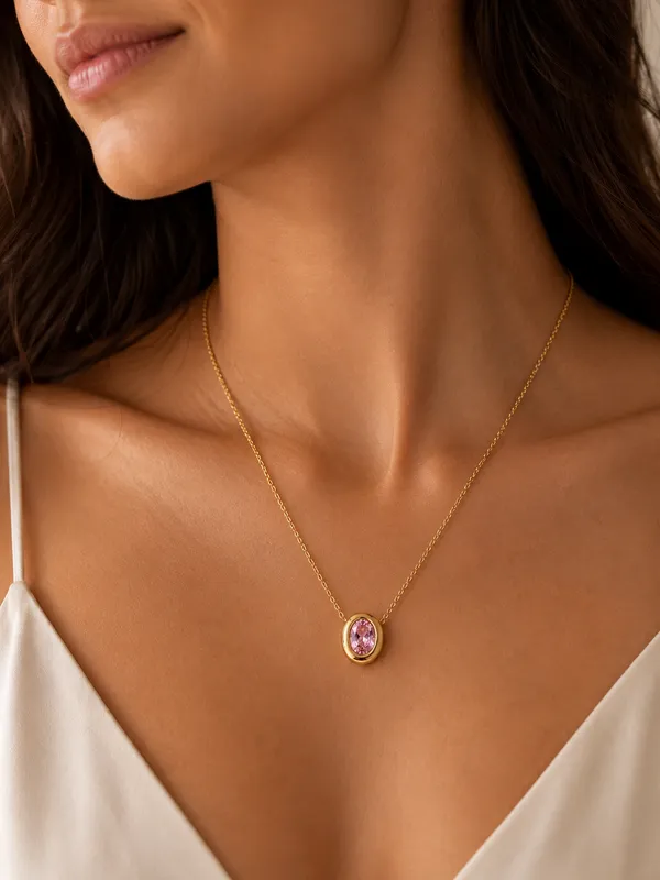 Gold_Stainless_Steel_Oval_Pendant_Necklace_For_Women