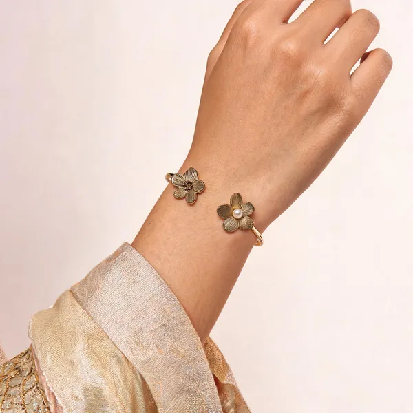 Gold_Stainless_Steel_Floral_Open_Cuff_Bangle_For_Women