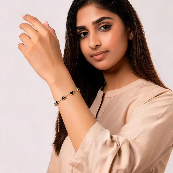Gold_Brass_Black_Stone_Chain_Bracelet_For_Women