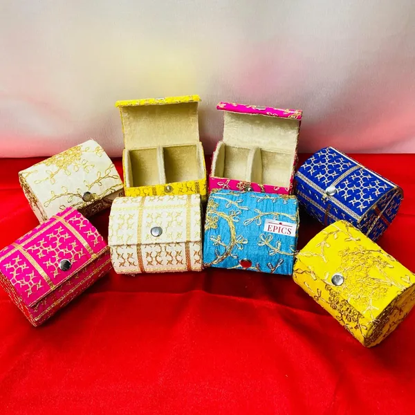 Pack_Of_11_-_Embroidered_Bangle_Organizer_Box