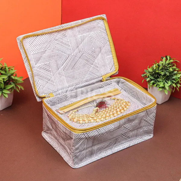 Jewelry_Organizer_Box_With_Transparent_Pouches