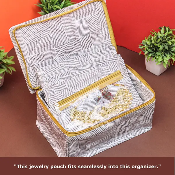 Jewelry_Organizer_Box_With_Transparent_Pouches