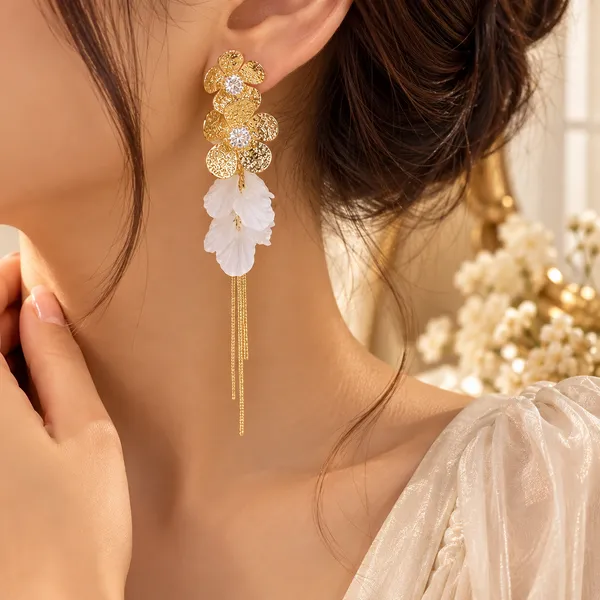 French-Style_Exquisite_Diamond-Encrusted_Flower_Tassel_Earrings