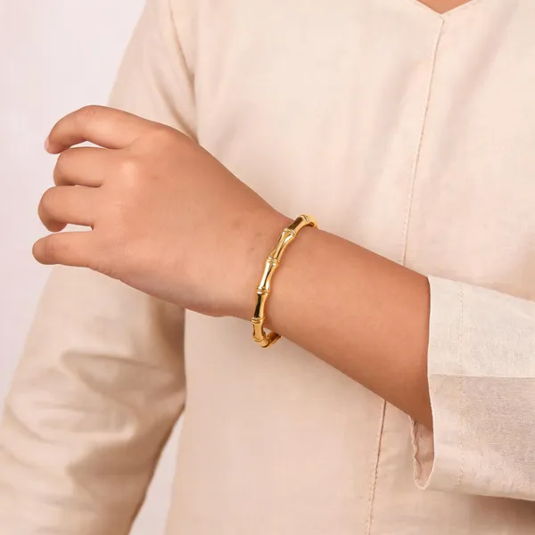 Gold_Tone_Segmented_Bracelet_For_Women