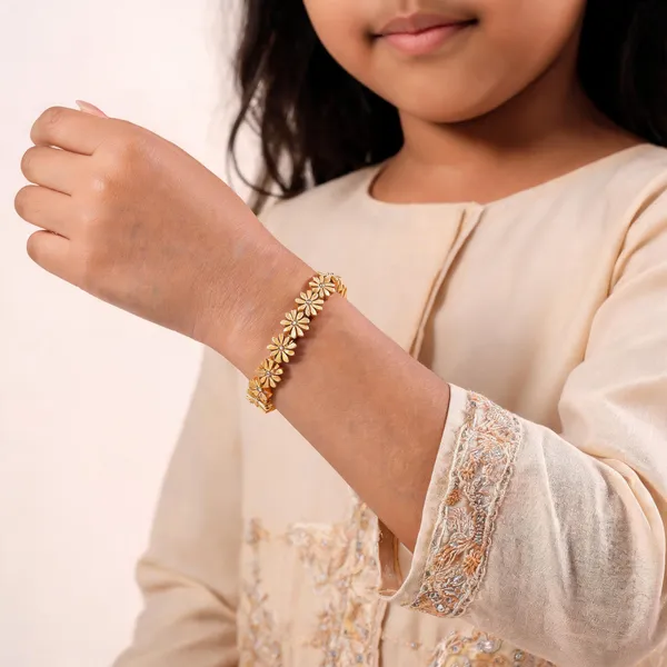 Gold_Tone_Floral_Link_Bracelet_For_Women