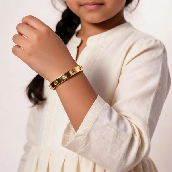 Gold_Tone_Screw_Motif_Bangle_Bracelet