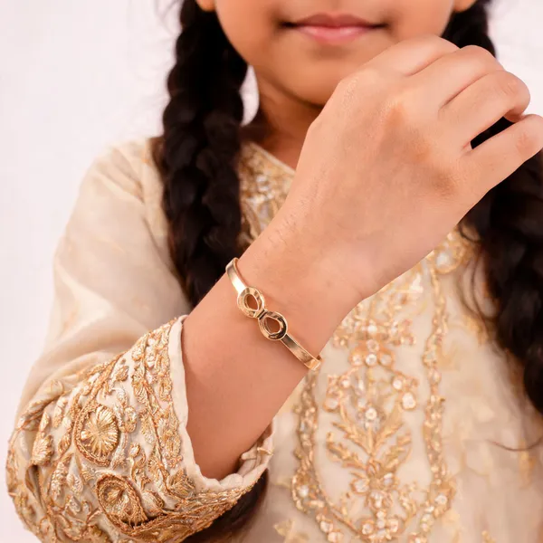 Gold_Tone_Infinity_Bangle_Bracelet_For_Women