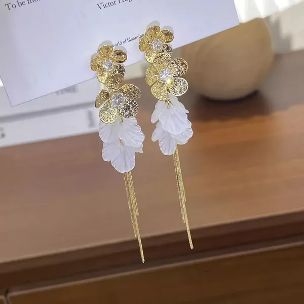 French-Style_Exquisite_Diamond-Encrusted_Flower_Tassel_Earrings