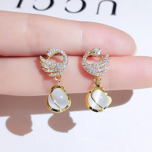 High-end_swan_earrings