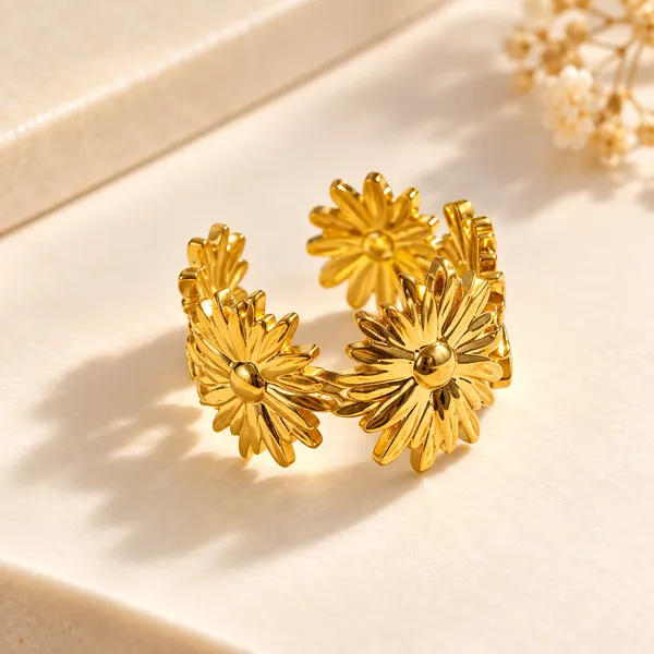 Golden_Daisy_Floral_Anti-Tarnish_Ring_for_Women