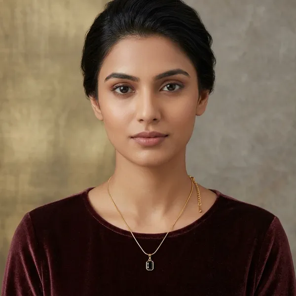 Gold_Tone_Rectangular_Pendant_Necklace_For_Women