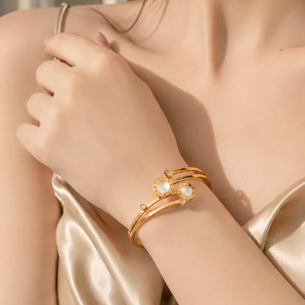Roman_Embellished_Kada_For_Women