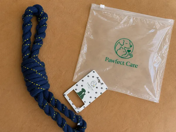 Blue_Cotton_Braided_Loop_Tug_Dog_Toy