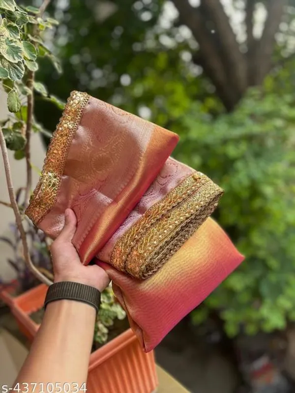 Janvhi_Kapoor_Special_Tissue_Silk_Saree_With_Lace_Border