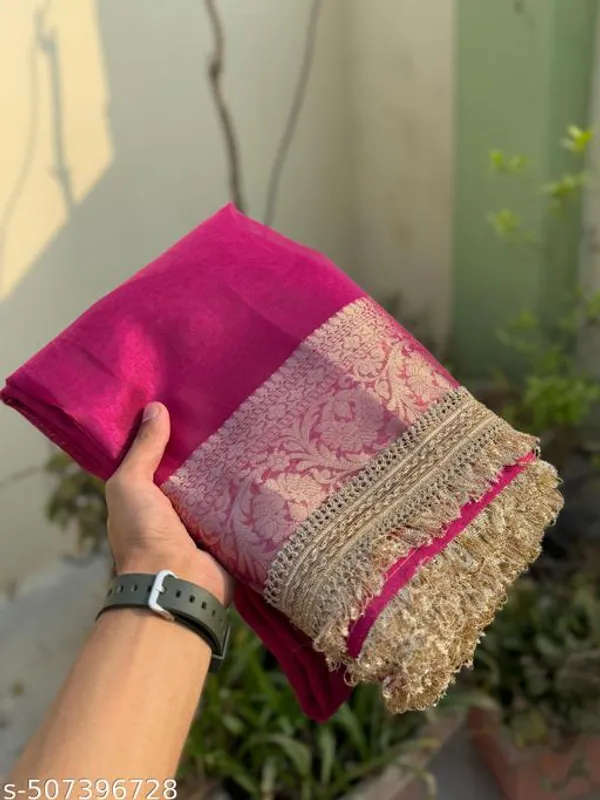 Dhoop_Chaw_Edition_Rose_Wood_Color_Of_Tissue_Silk_Saree_With_Premium_Lace_Attached
