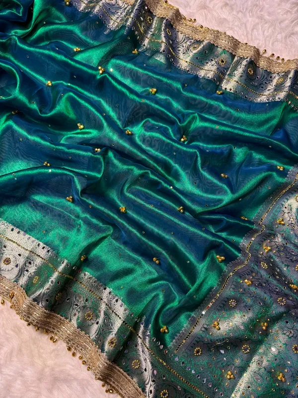 Tissue_with_mirror_and_ghunghroo_work_