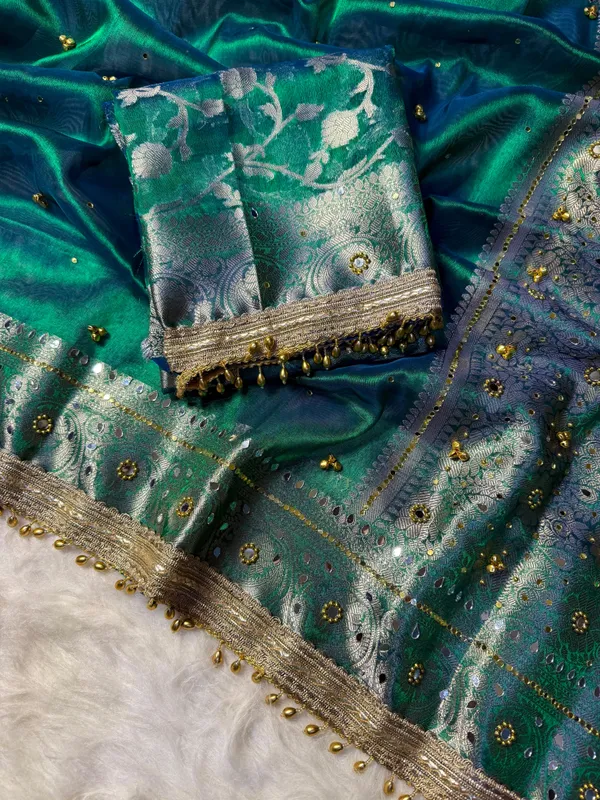 Tissue_with_mirror_and_ghunghroo_work_
