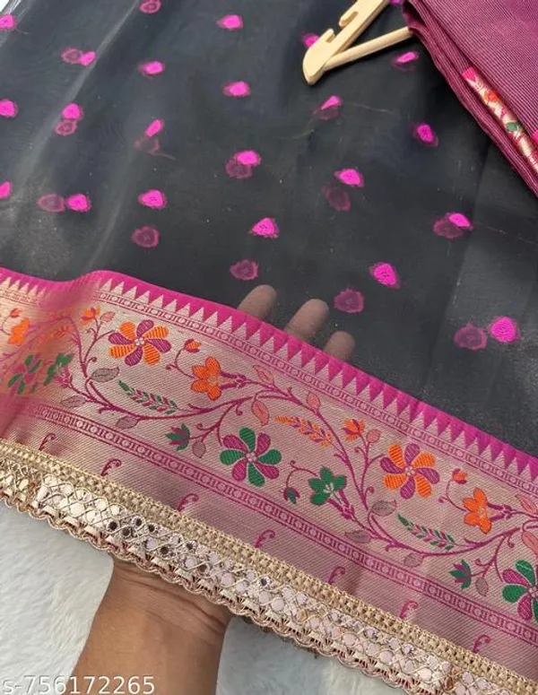 Tissue_Ruhaani_Meena_Border_With_Meena_Booty_In_Black_With_Single_Lace_Attached