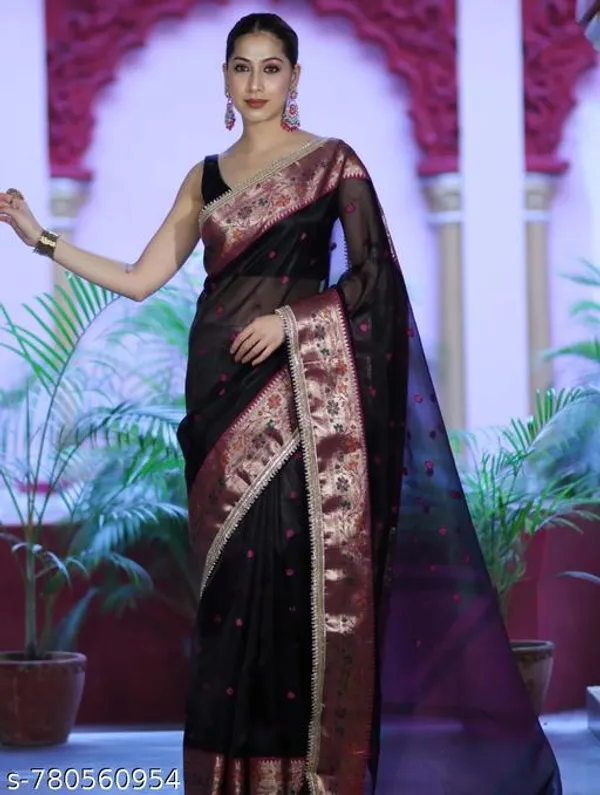 Ruhani_Tissue_Paithani_Saree_Floral_Meena_Border_With_Choch_Lace_Attached_Black