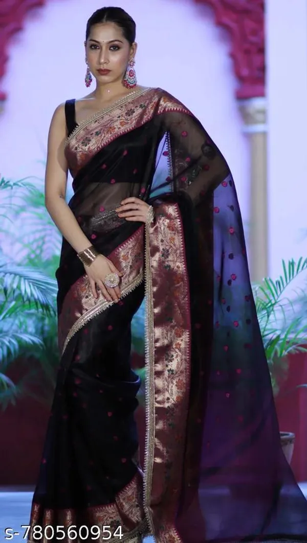 Ruhani_Tissue_Paithani_Saree_Floral_Meena_Border_With_Choch_Lace_Attached_Black