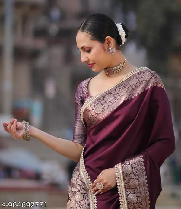 Soft_Silk_Sundra_Vastra_Kathbaan_Maroon_Saree_With_Premium_Moti_Lace_Attached