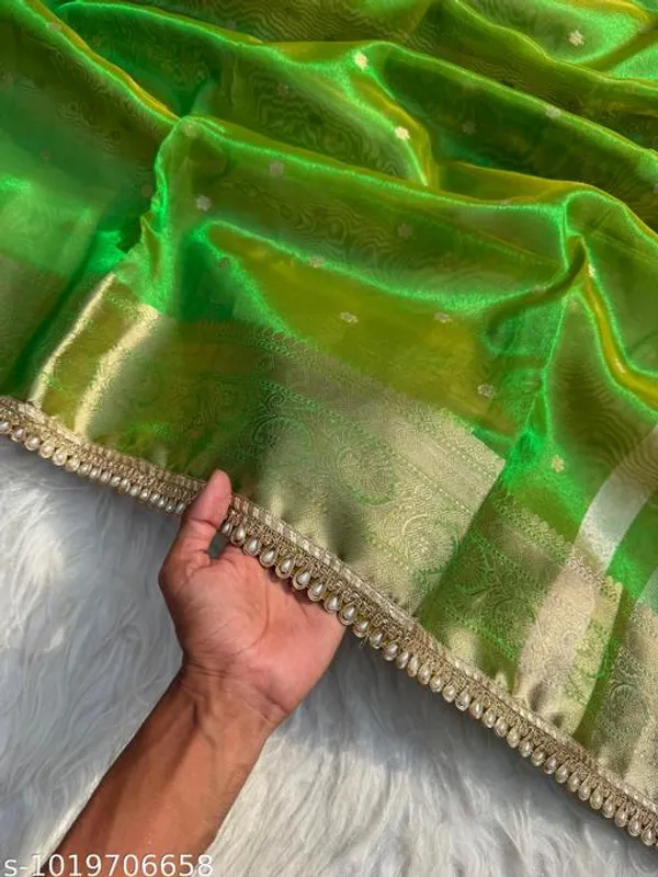 Exclusive_Banarasi_Tissue_Mohmaya_Maharani_Green_Tissue_Silk_Saree_Booty_All_Over_With_Moti_Lace_Attached
