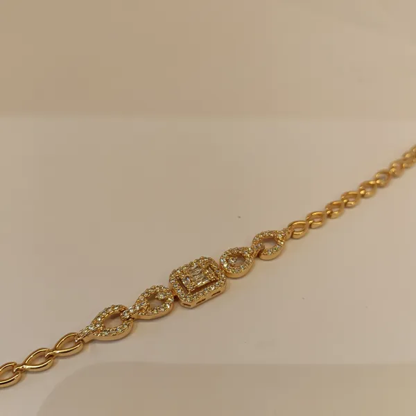Gold_Tone_Rhinestone_Link_Bracelet_for_Women
