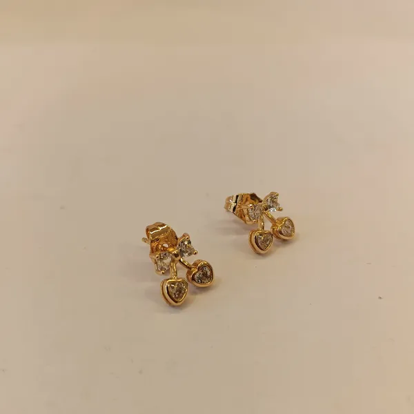 Gold-Tone_Floral_Heart_Drop_Earrings_for_Women