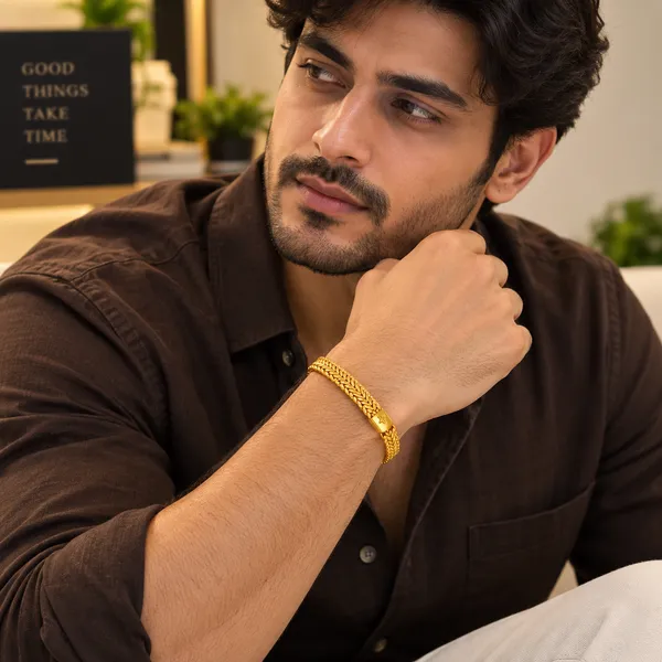 Gold_Tone_Herringbone_Chain_Bracelet_For_men