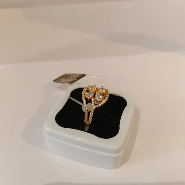 Gold_Tone_Crystal_Embellished_Ring_for_Women