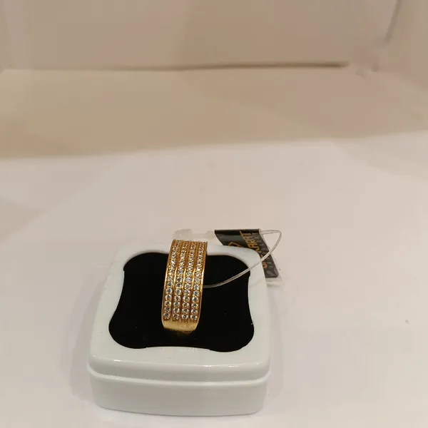 Gold-Tone_Crystal_Studded_Bangle_for_Women