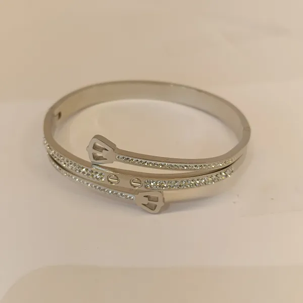 Silver_Tone_Crystal_Embellished_Bangle_Bracelet_for_Women