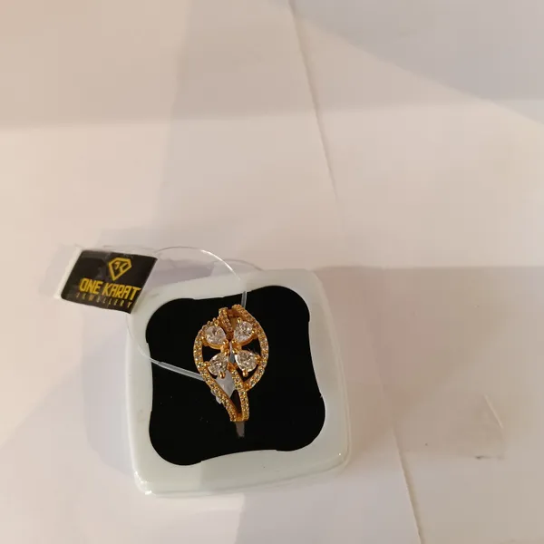 Gold_Tone_Crystal_Embellished_Ring_for_Women