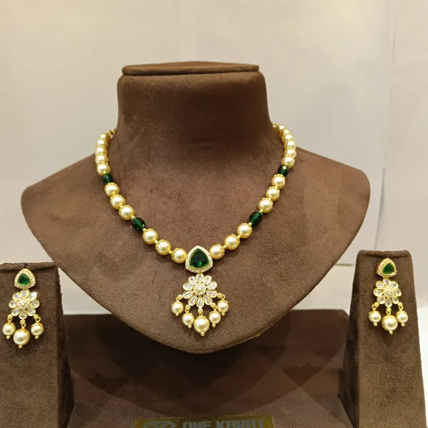 Green_Gold-Tone_Pearl_Necklace_Set_for_Women
