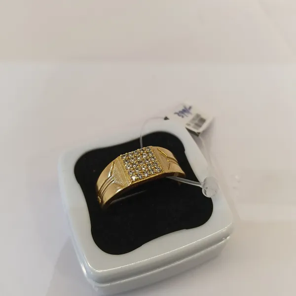 Gold_Tone_Geometric_Stone_Studded_Ring