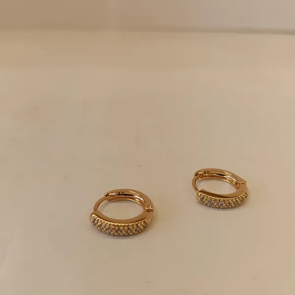 Gold_Textured_Hoop_Earrings_for_Women