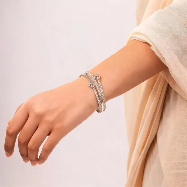 Silver_Tone_Crystal_Embellished_Bangle_Bracelet_For_Women
