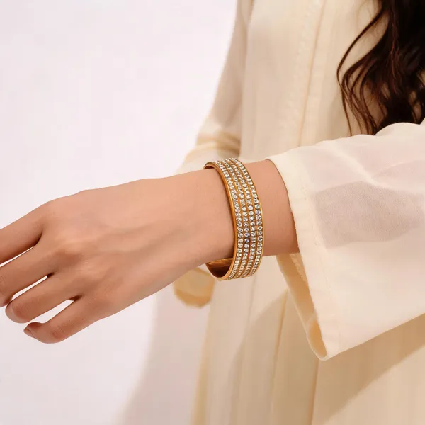 Gold_Tone_Crystal_Studded_Broad_Bangle_For_Women